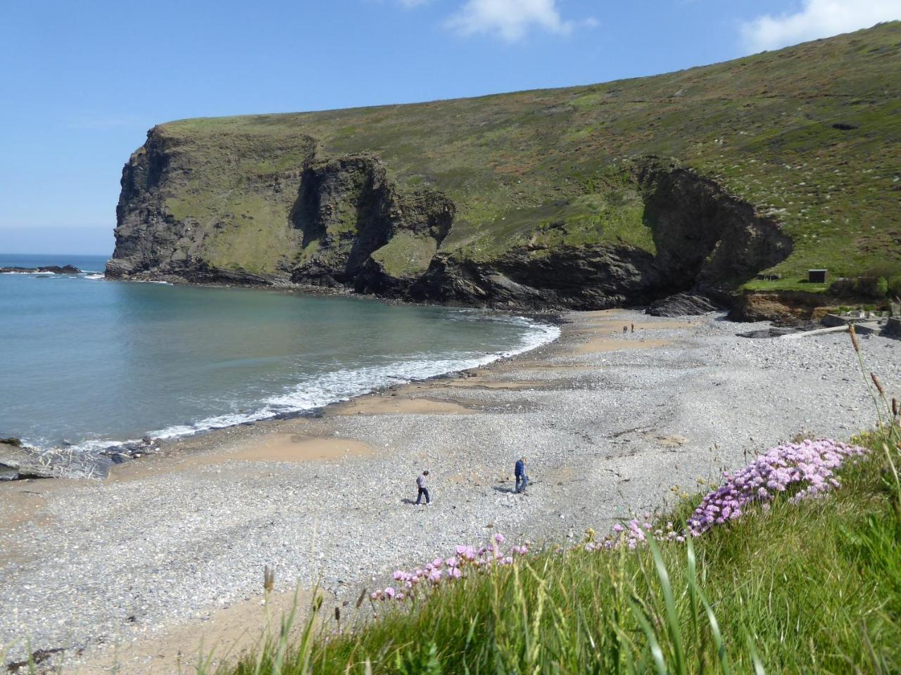 Lower Tresmorn Farmhouse Crackington Haven Exterior photo